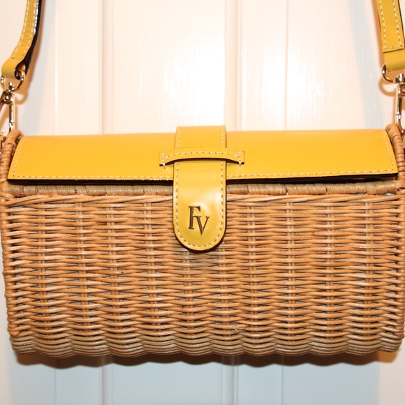 NEW Wicker Handbag with Yellow Leather - Picture 5 of 5
